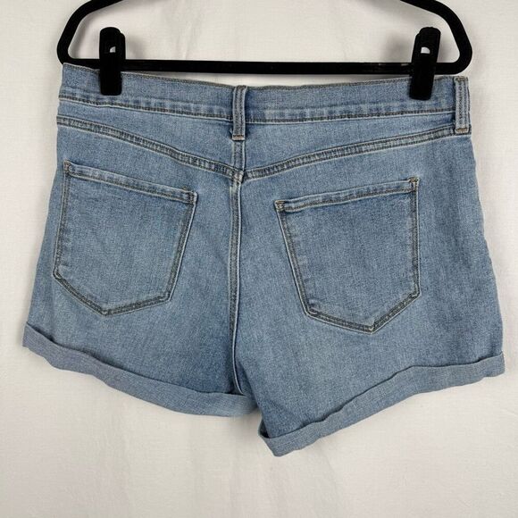 Old Navy Mid Rise Wow Jean Short - Women’s 12 - Picture 3 of 7